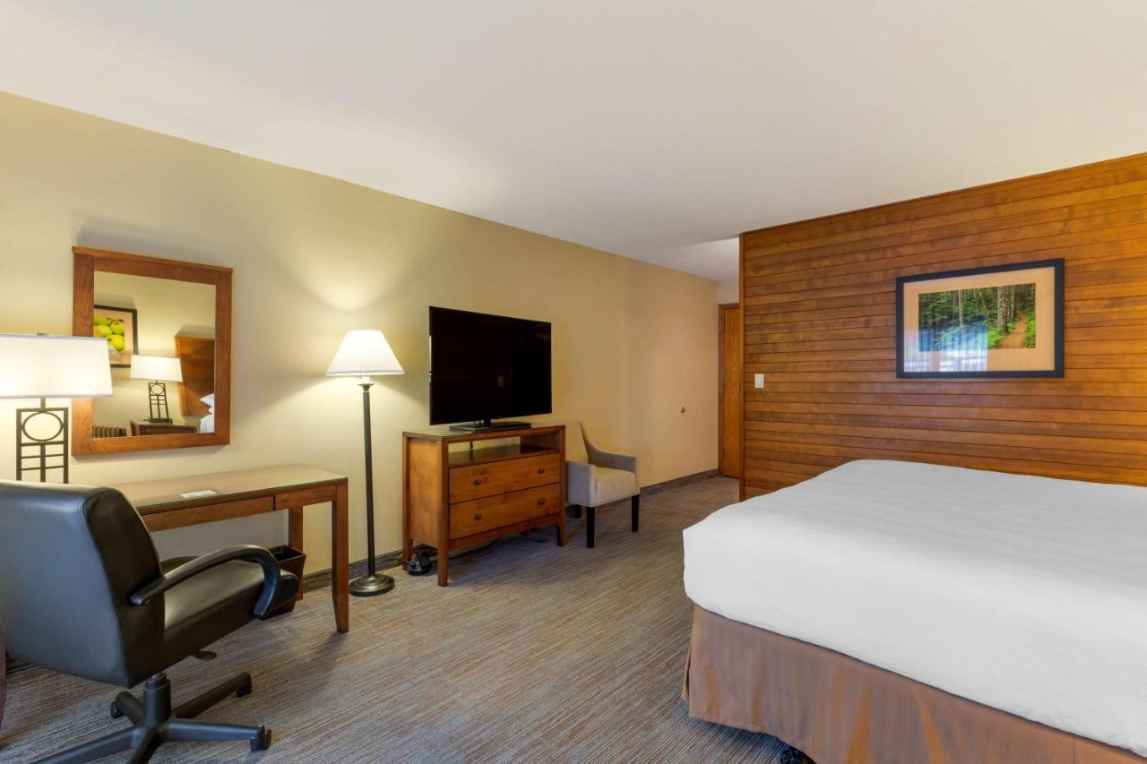 Best Western Plus Hood River Inn Exterior photo